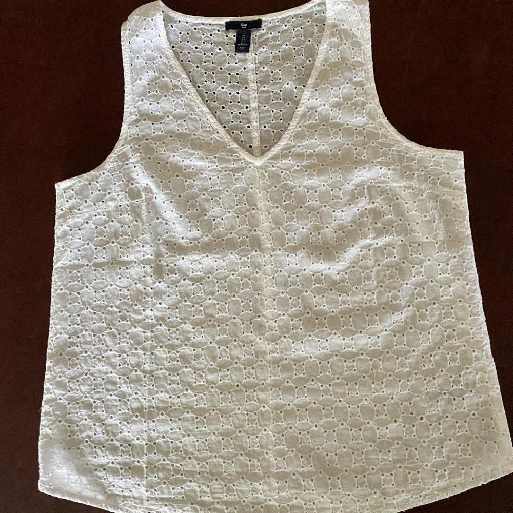 GAP White Eyelet Sleeveless Top